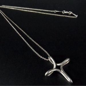 Sculptural Tiffany & Co. Sterling Silver Cross Pendant Necklace